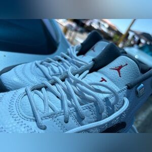 Air Jordan 12 Retro White Flint Grey 130690-110 Sneaker - Used Like New size 7Y